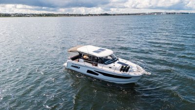 Jeanneau Merry Fisher 1095 — Photo 1