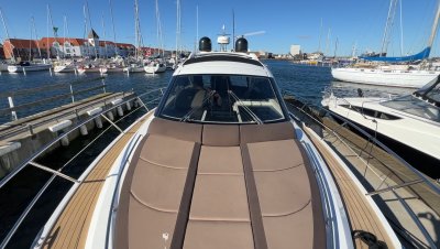 Galeon 405 HTS — Photo 11